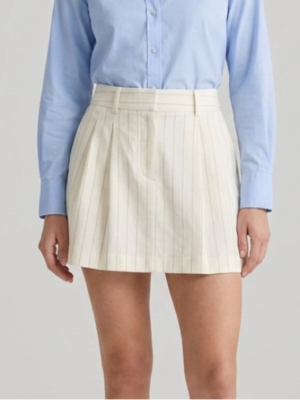 Aritzia Babaton Sz 4 Scanner White Pin Stripes Cotton linen Short Mini Skirt